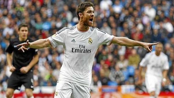 ألونسو كان قريبا من الانضمام لبرشلونة