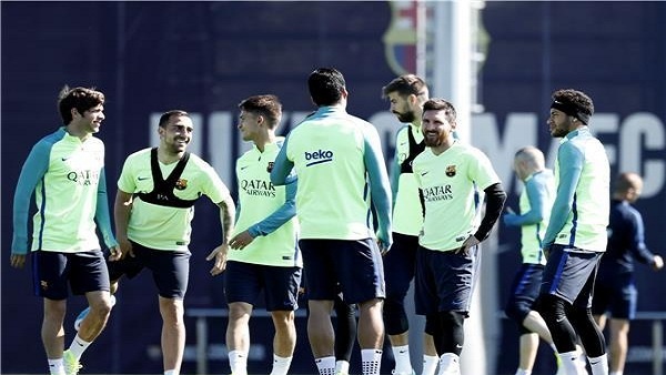 برشلونة في أزمة قبل اللقاءين الحاسمين