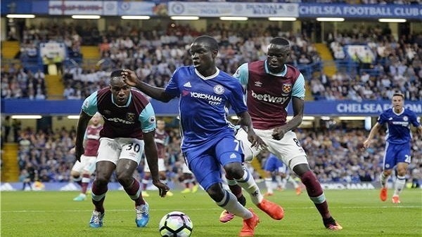 كانتي يتوج  بجائزة أفضل لاعب في إنجلترا