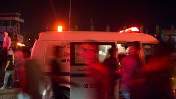 10 إصابات بانفجار بندقية في مسيرة بمخيم طولكرم