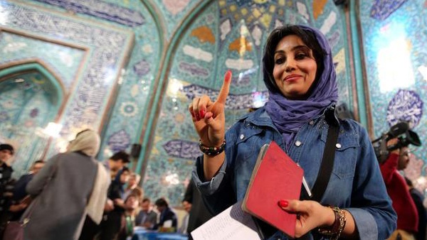 56 مليون ناخب ايراني ينتخبون رئيسهم اليوم