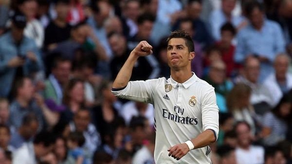 ماذا نصح ريـال مدريد لاعبه رونالدو بشأن التهم الضريبية؟