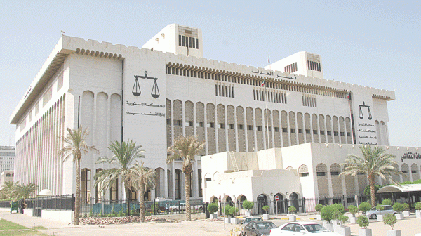 الكويت: السجن لمتهمين بالتخابر مع إيران وحزب الله