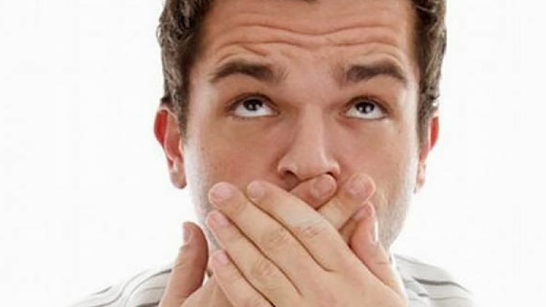 كيفية القضاء على رائحة الفم الكريهة أثناء الصوم
