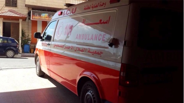 إصابة طفل بجروح بليغة بسبب ألعاب نارية في الخليل