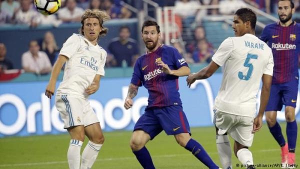 برشلونة يهزم الريال في قمة مثيرة في ميامي