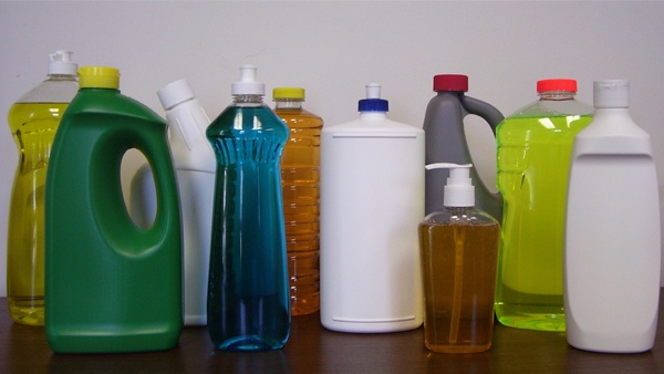 باحثون: المنظفات والمعقمات مصدر "البكتيريا المستعصية"