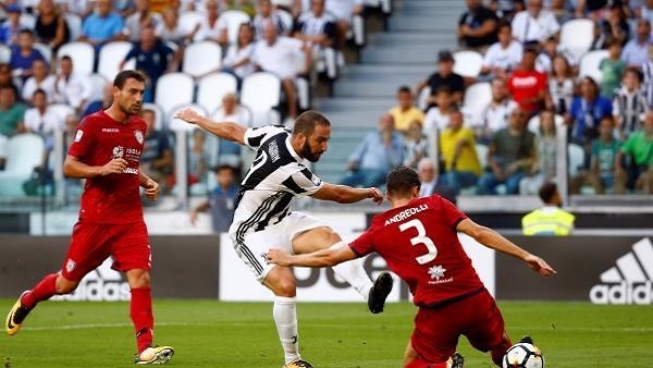 يوفنتوس يستهل مشواره بالدوري بانتصار مثالي