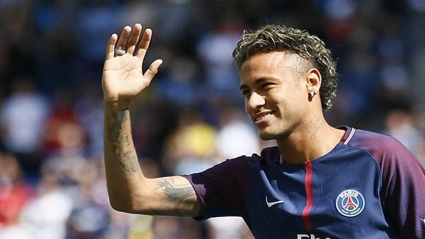 برشلونة يعطل مشاركة نيمار مع فريقه لهذا السبب
