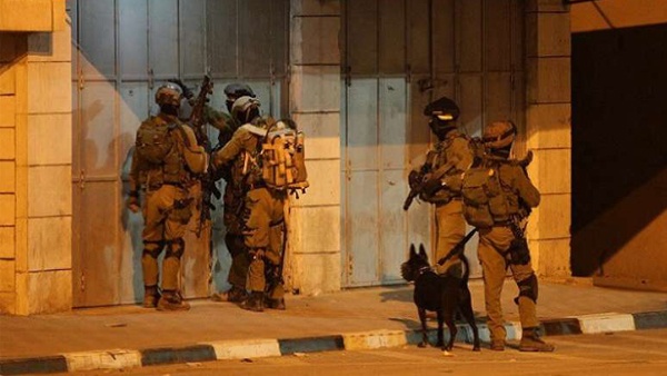 12 معتقلاً من الضفة والقدس