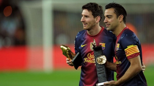 تشافي يحث زملاء ميسي بالمنتخب على منحه الكرة