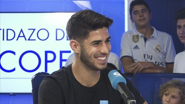 أسينسيو سعيد بتفضيل ريـال مدريد على برشلونة