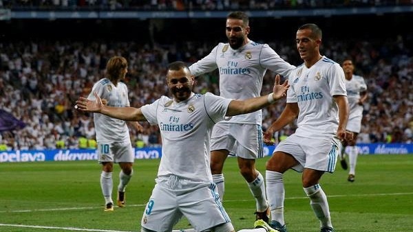 ريـال مدريد يقرر تمديد عقد بنزيما