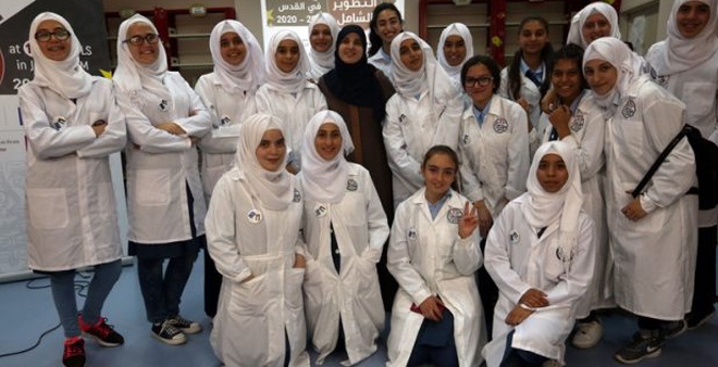 مؤسسة فيصل الحسيني تحتفل بتدشين برنامج التطوير الشامل  لــ 15 مدرسة بالقدس