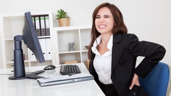 التحرك كل 30 دقيقة يقلل مخاطر الجلوس الطويل