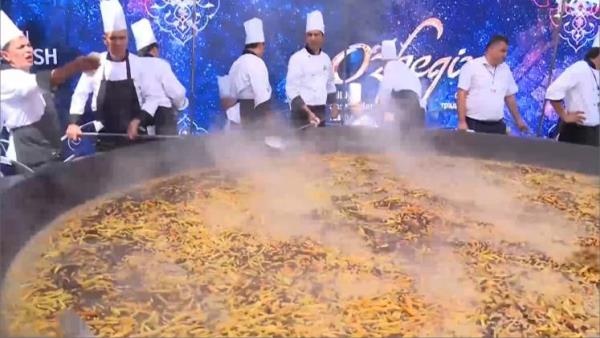 أوزبكستان تدخل غينيس بأكبر طبق شعبي