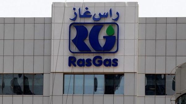 الإستغناء عن 500 موظف بقطاع الغاز في قطر