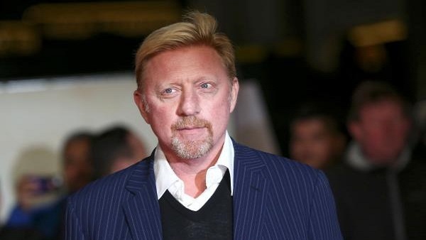 لاعب التنس السابق يرشح نجماً واعداً للعبة