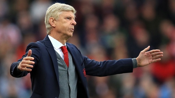 رئيس بوروسيا دورتموند يهاجم آرسين فينغر