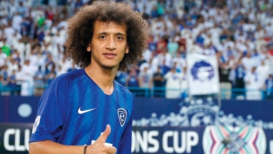 لعبة فيفا 19 ترفع قدرات نجم عربي بارز
