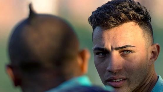 نابولي يسعى للظفر بخدمات لاعب برشلونة مجاناً