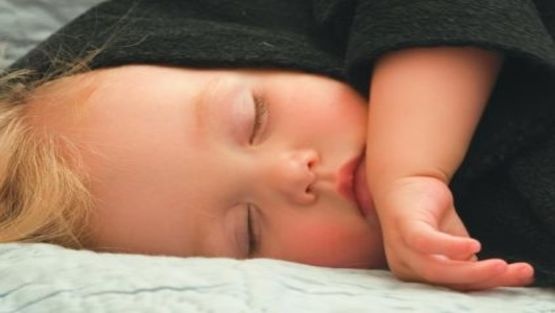 لماذا يحتاج الأطفال إلى قيلولة؟