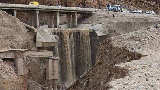 اسرائيل تعلن فقدان 3 سياح في سيول الأردن