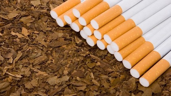 خبراء يدعون لحظر فلاتر السجائر