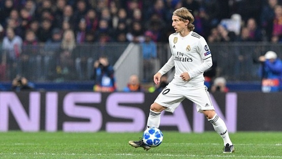 مودريتش يرفض عرض ريــال مدريد