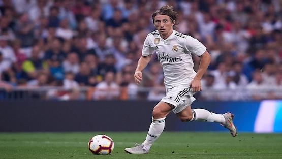 مودريتش يشترط على ريـال مدريد رفع راتبه السنوي