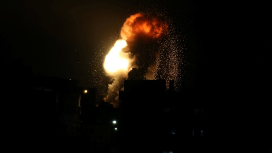 إصابة قادة في حزب الله بالغارات على سوريا