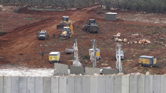 إسرائيل تواصل أعمال الحفر على الحدود مع لبنان