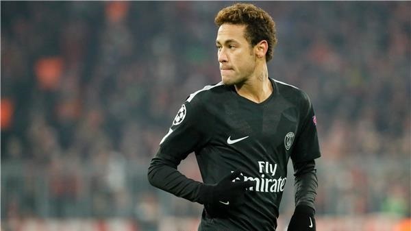 الفيفا ينظر بشكوى نيمار ضد برشلونة