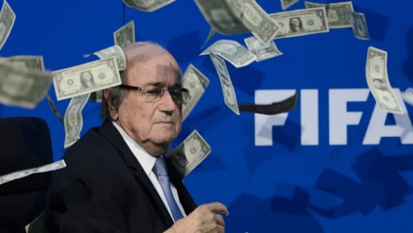 بلاتر يقرر مقاضاة الفيفا