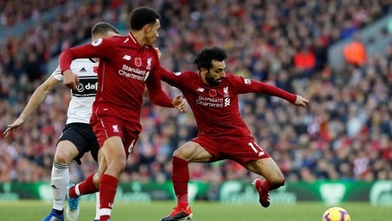 ليفربول يتغلب على متذيل الترتيب ويعتلي الصدارة مؤقتاً