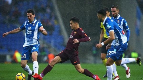 برشلونة ينجو من الخسارة أمام إسبانيول