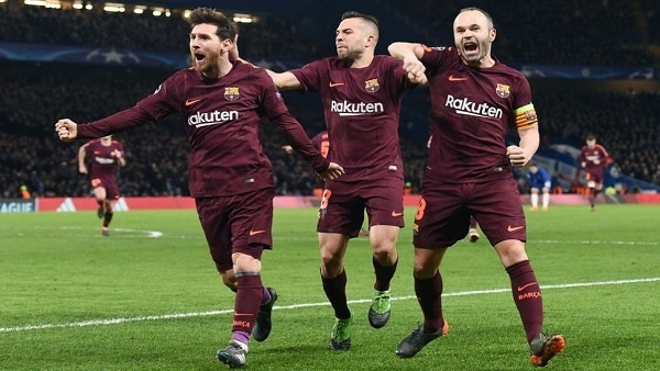 نجم برشلونة يختار الرحيل عن الفريق
