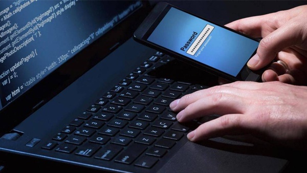 إيران غاضبة بسبب عقوبات أمريكا على خلفية اتهامات بالقرصنة