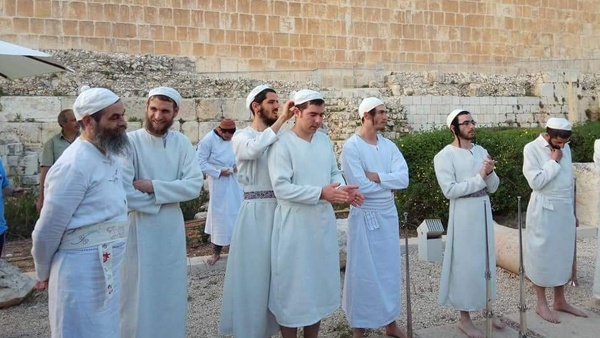 المستوطنون ينظمون مهرجانا في القصور الأموية بالقدس