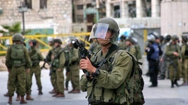 الخليل: فتح شارع عثمان بن عفان أمام الفلسطينيين