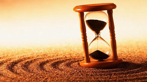 تعرف على أسماء ساعات اليوم الواحد باللغة العربية