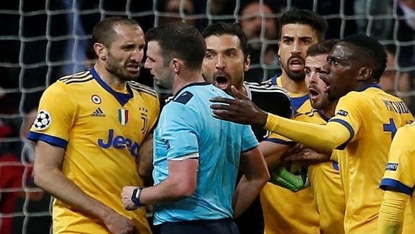 زوجة حكم مباراة ريـال مدريد ويوفنتوس تتلقى رسائل تهديد