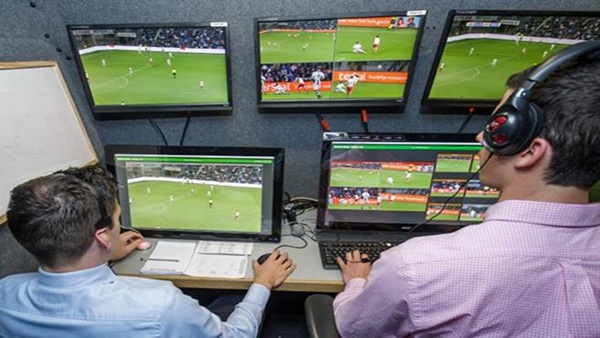 خطأ فادح من تقنية الفيديو يحسم لقب الدوري الأسترالي