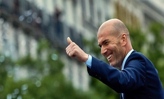 زيدان.. خيار غير مطروح حالياً لتدريب فرنسا