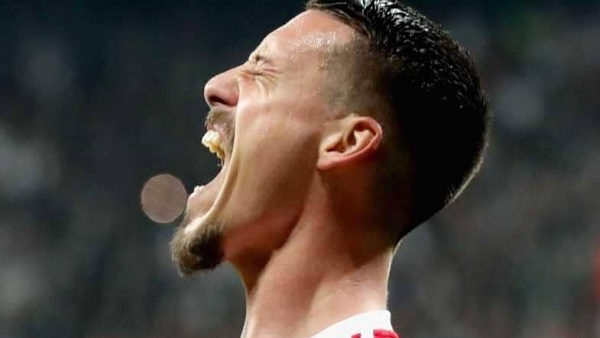 لاعب البايرن يعتزل لعدم استدعائه للمونديال