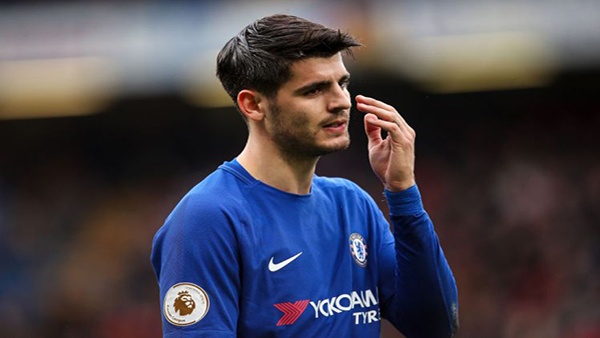 موراتا يطلب الصفح من جماهير برشلونة