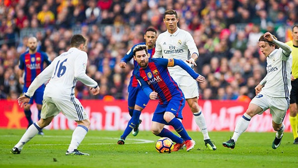 ميسي يتحدث عن ميزة ريـال مدريد