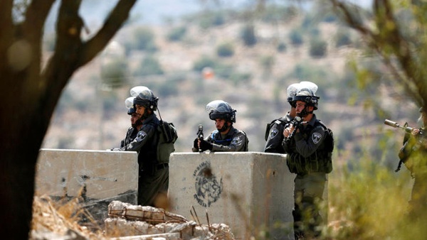اقتراح قانون يمنع تصوير جنود الاحتلال