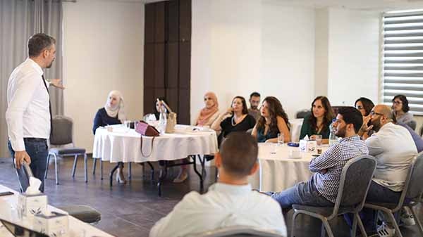 جامعة بيرزيت تعقد ورشة لتطوير استراتيجية تواصل تعزز علاقتها بالمجتمع