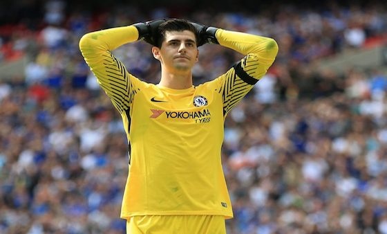 كورتوا يبلغ ساري برغبته في الرحيل إلى مدريد